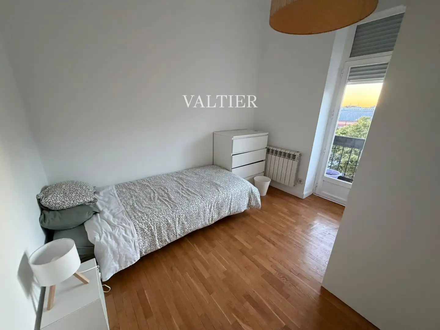 Flat for rent in ALFONSO XII, Jerónimos