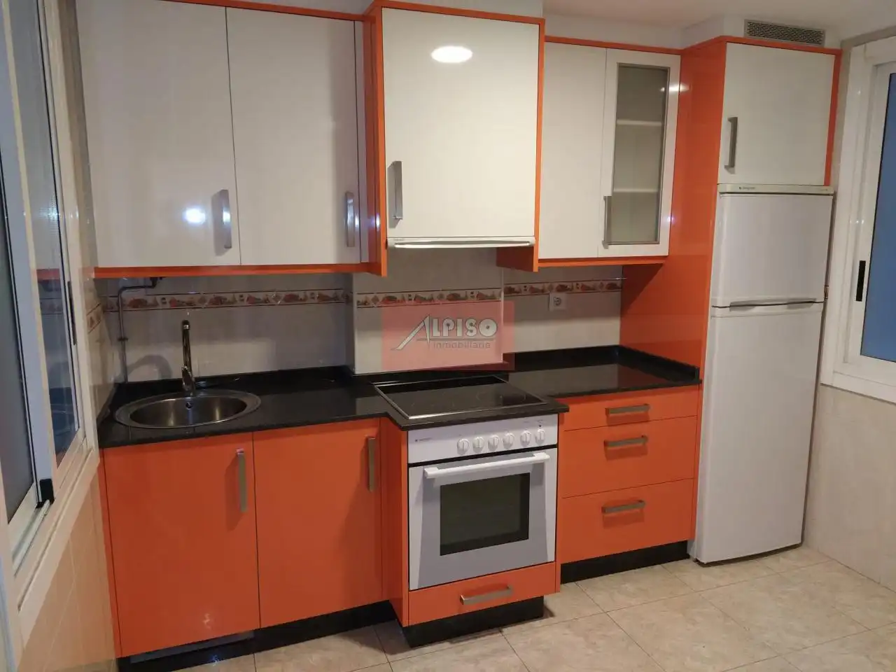 Cocina de Piso de alquiler en Ourense Capital  con Calefacción, Amueblado y Balcón
