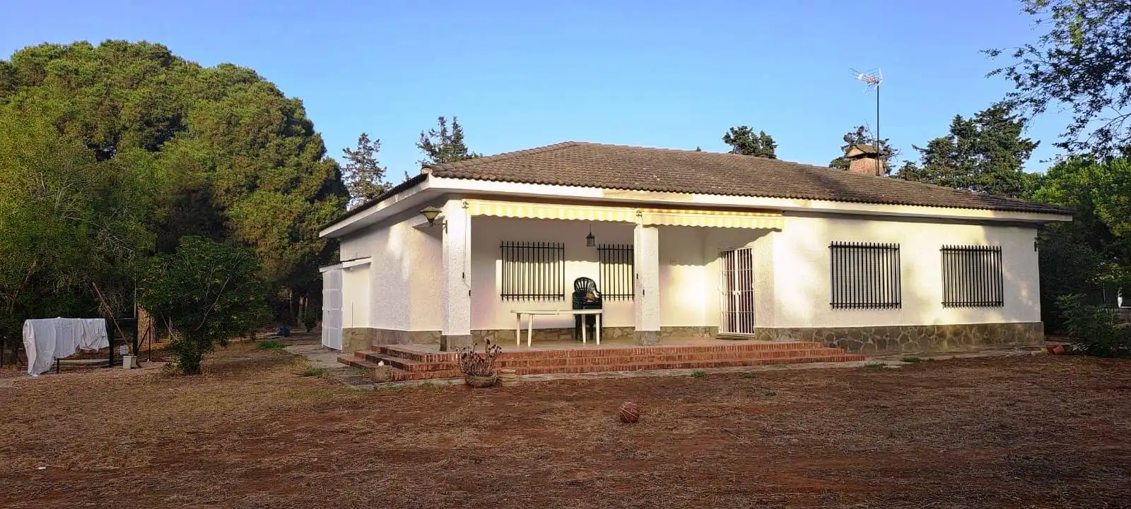 Exterior view of Houses for sale in Chiclana de la Frontera  with Private garden, Terrace and Furnished