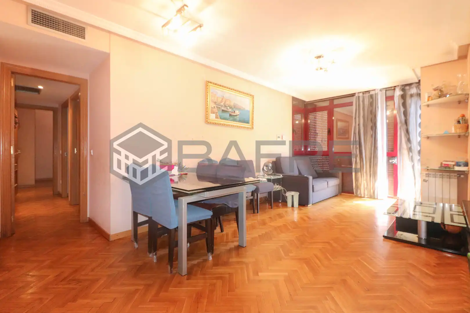 Sala d'estar de Pis en venda en Madrid amb Aire condicionat, Calefacció i Parquet