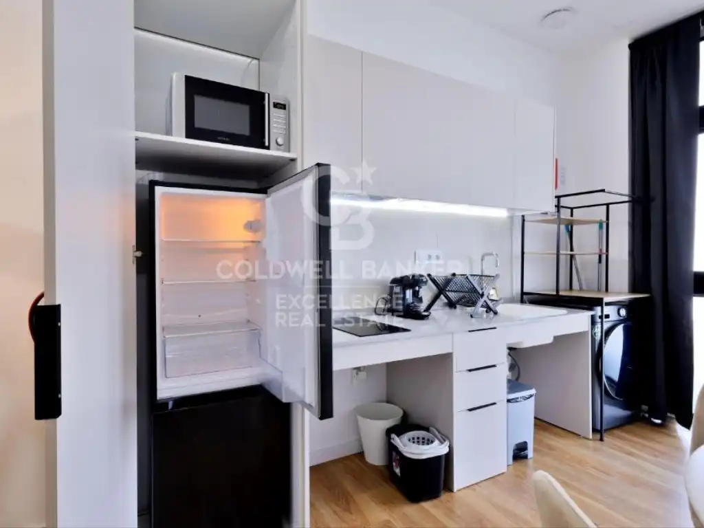 Cuina de Apartament en venda en Valencia amb Aire condicionat i Rentadora
