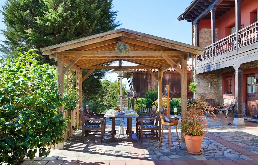 Terraza de Casa o chalet en venta en Nava con Calefacción, Jardín privado y Parquet