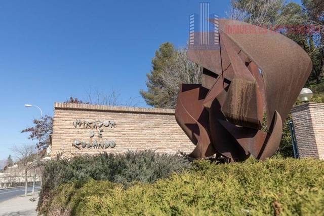 Casa-chalet en Venta en Haza Grande