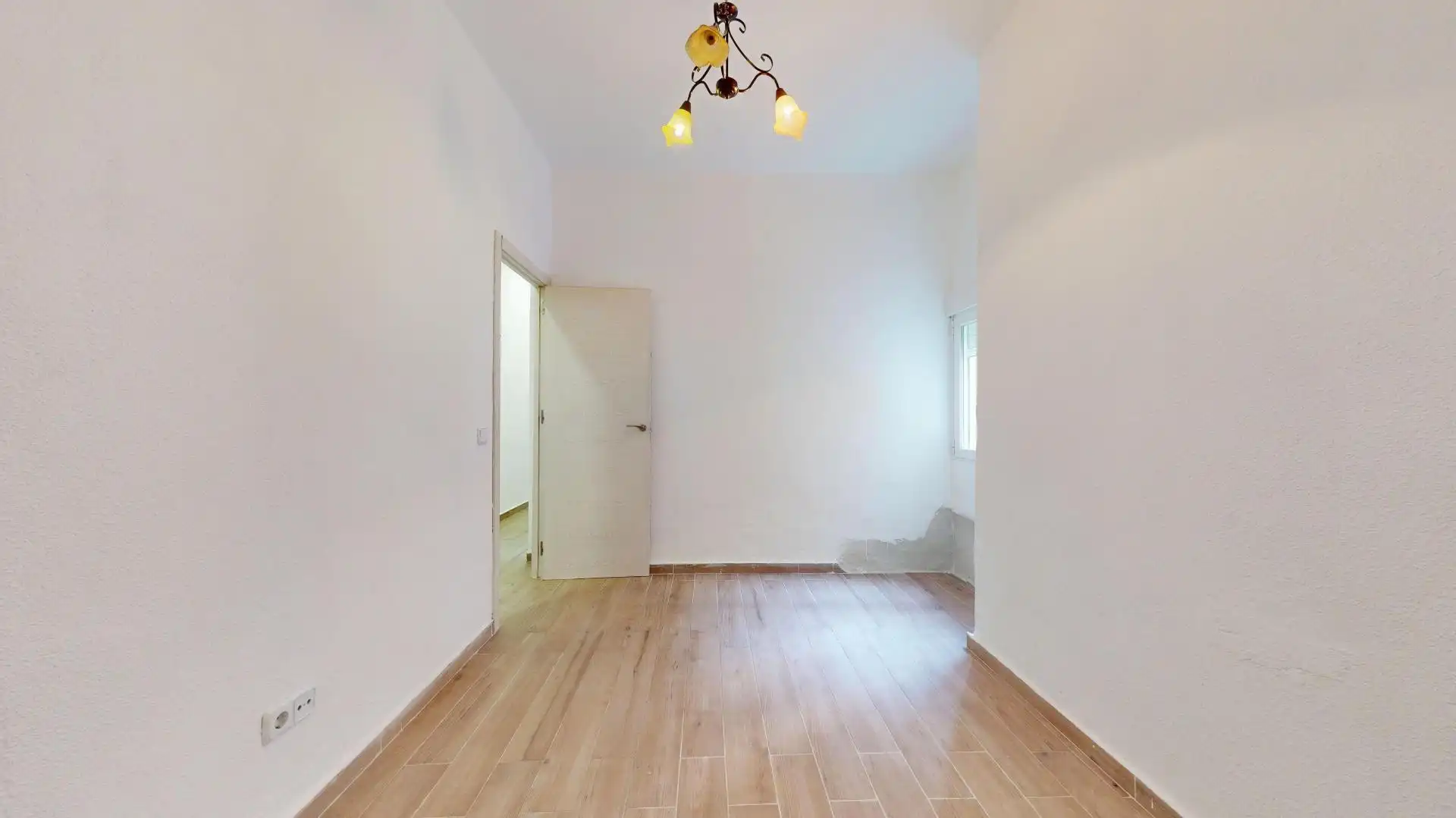 Ground floor for sale in Calle de López Grass, Numancia