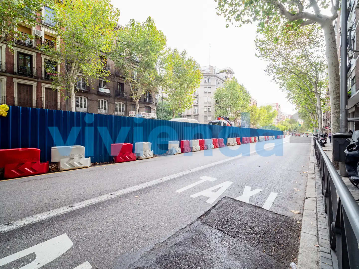 Flat with terrace to rent in Avenida Ciudad de Barcelona, imagen 34