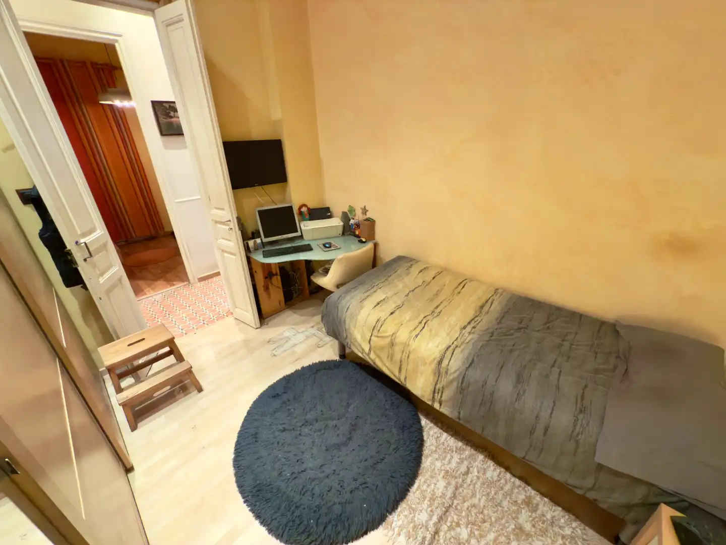 Schlafzimmer von Erdgeschoss zum Verkauf in Sant Boi de Llobregat mit Klimaanlage, Parkett und Terrasse
