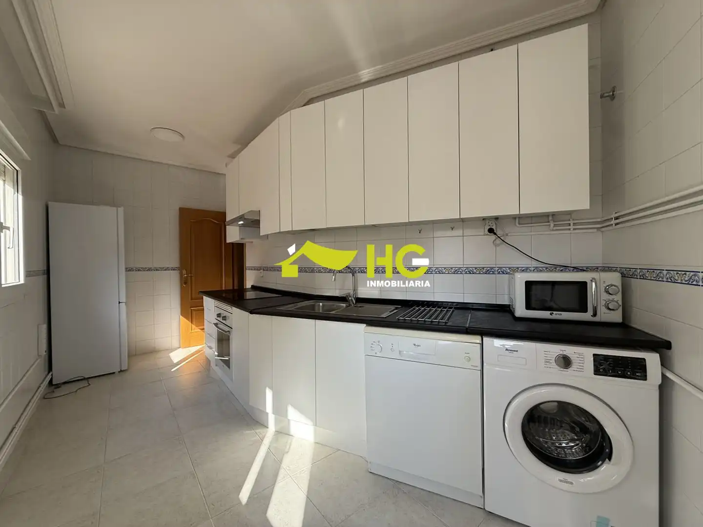 Cocina de Dúplex de alquiler en Villaviciosa de Odón con Aire acondicionado, Calefacción y Terraza