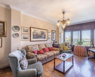 Living room of Flat for sale in  Granada Capital