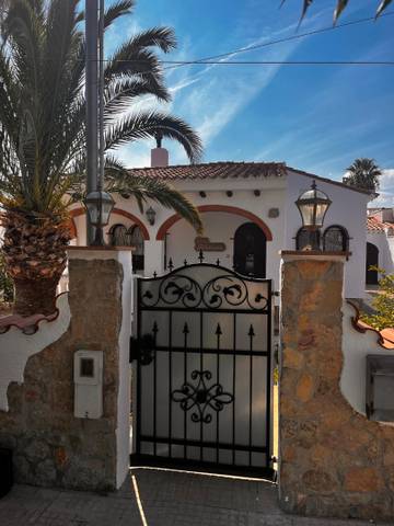 Casa-chalet en Venta en Centre