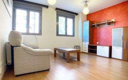 Living room of Flat to rent in  Madrid Capital  with Air Conditioner, Heating and Parquet flooring