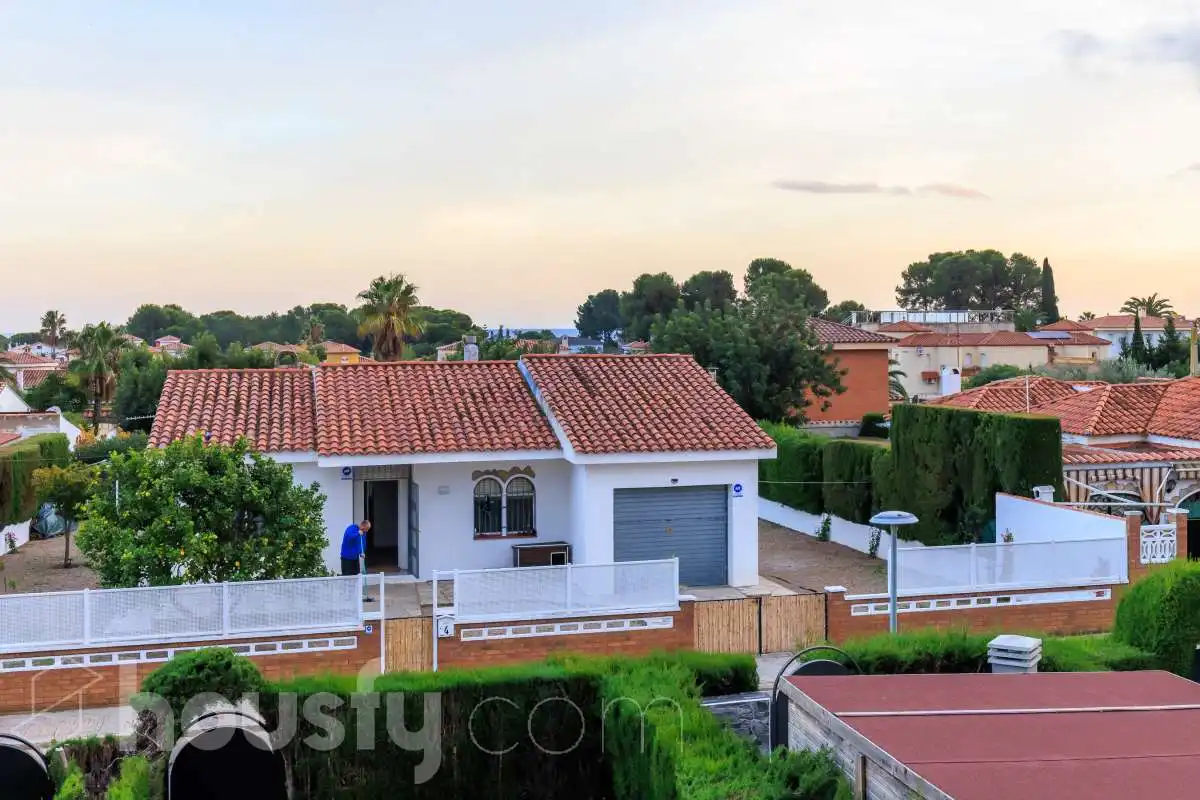 House with terrace for sale in CL De les Gardenies ., imagen 40