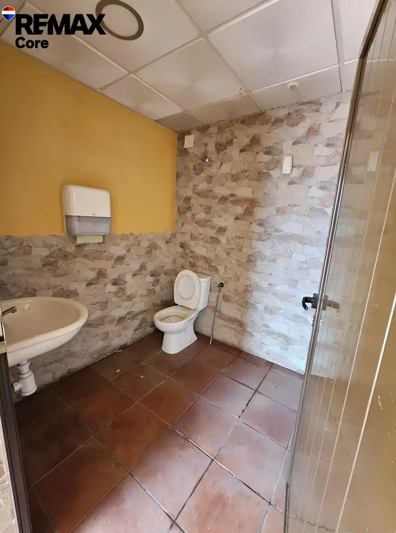 Bany de Local en venda en Almoharín