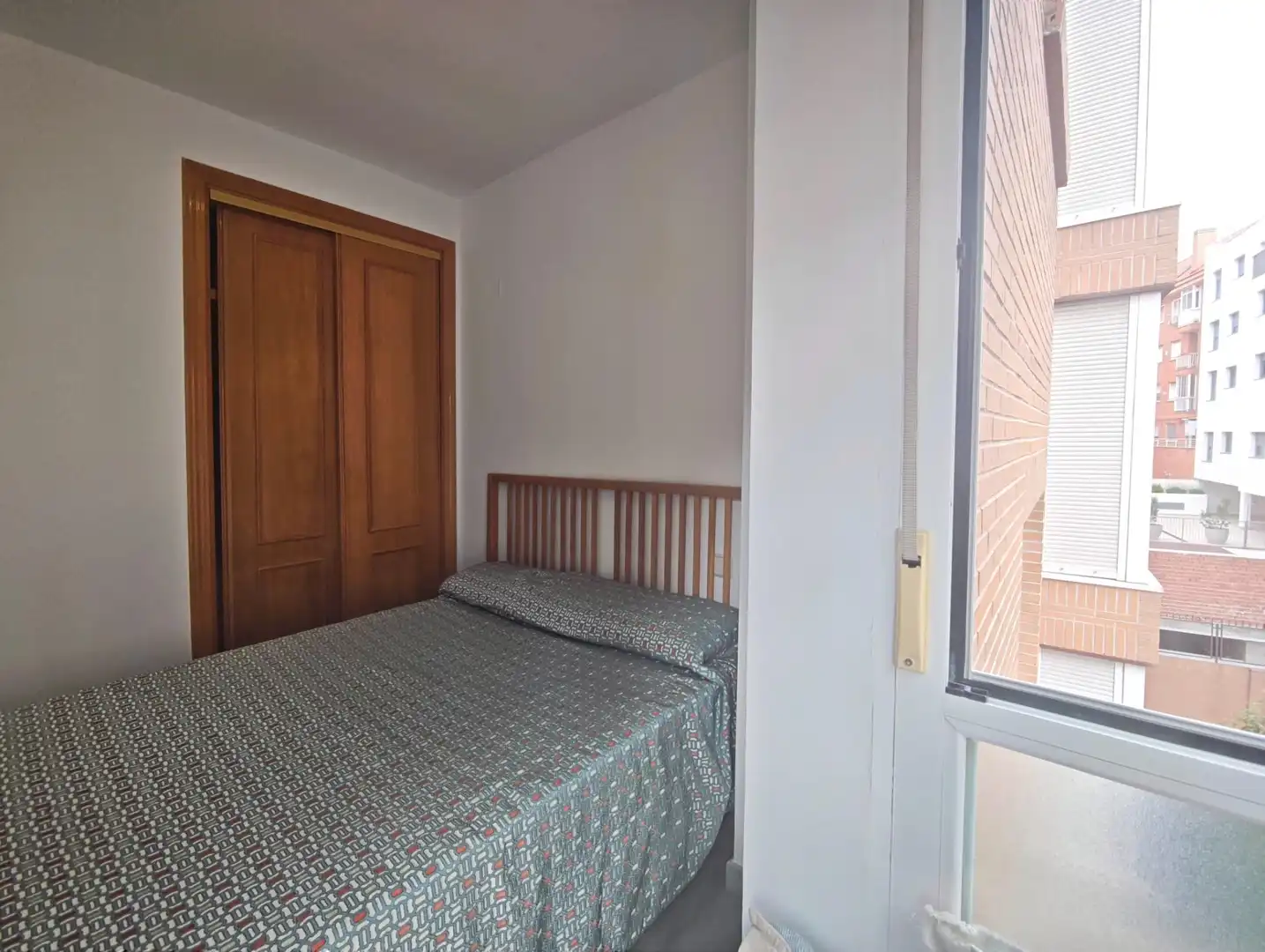Habitación de Piso de alquiler en Madrid con Aire acondicionado, Calefacción y Amueblado