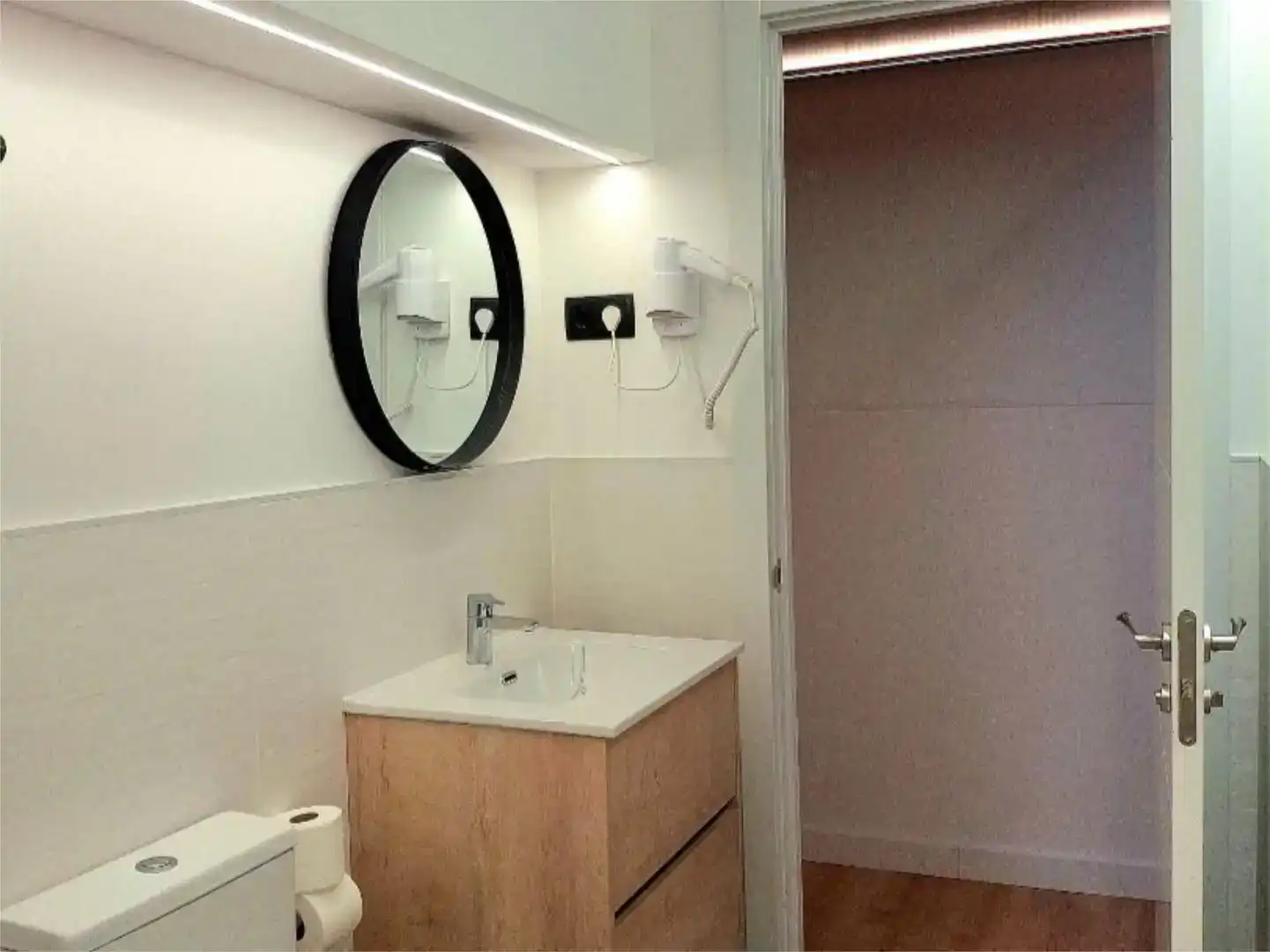 Bany de Loft de lloguer en Madrid amb Aire condicionat i Moblat