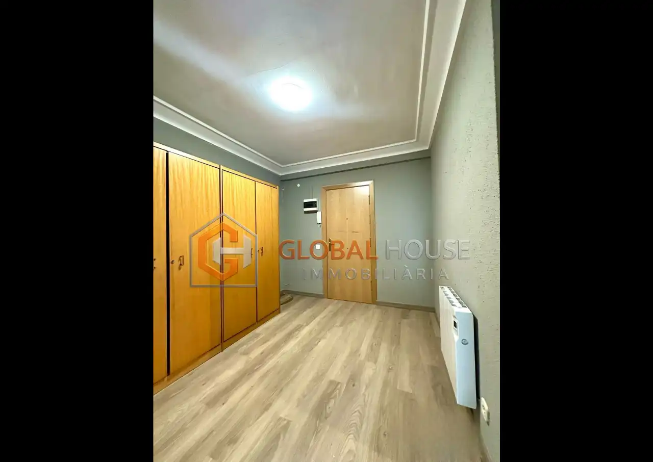 Pis de 4 habitacions en venda a Andorra la Vella · 38 de 60