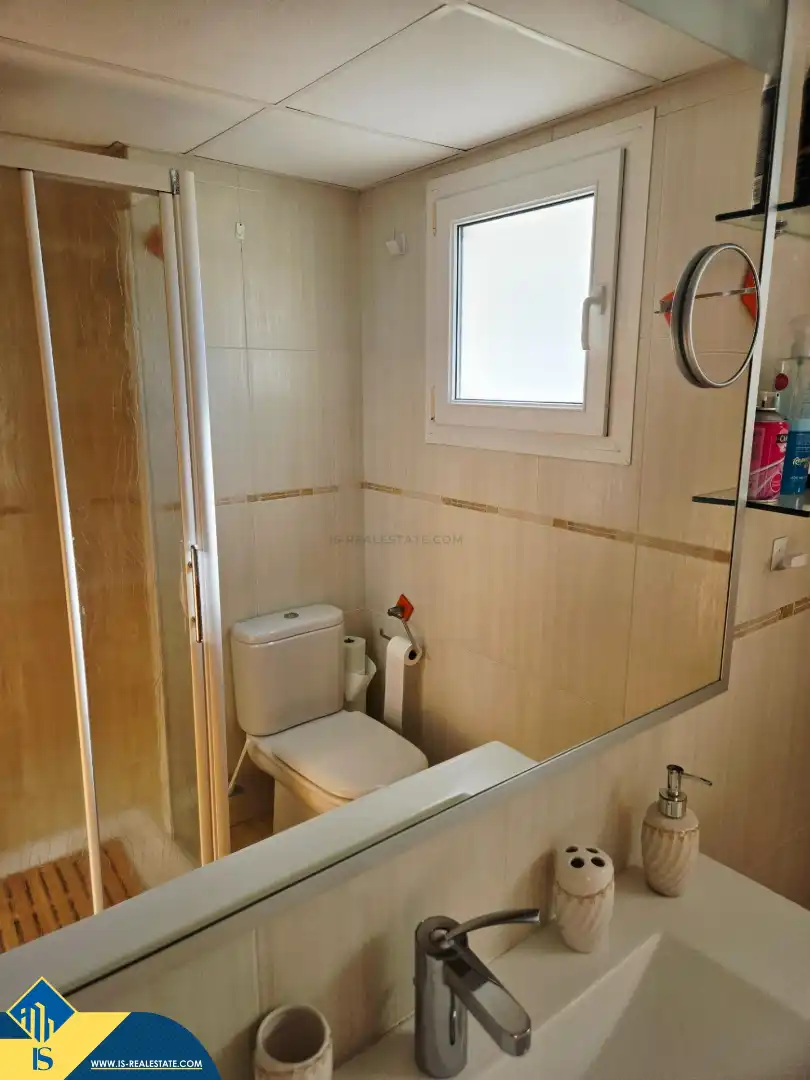 Bathroom of Flat for sale in Alicante / Alacant  with Terrace and Furnished