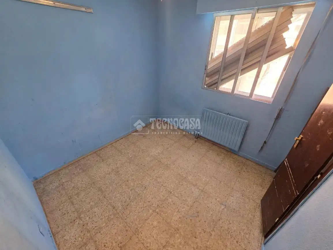 Habitación de Piso en venta en Madrid con Calefacción y Terraza
