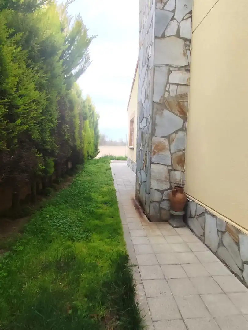 Jardín de Casa o chalet en venta en San Miguel del Pino con Calefacción
