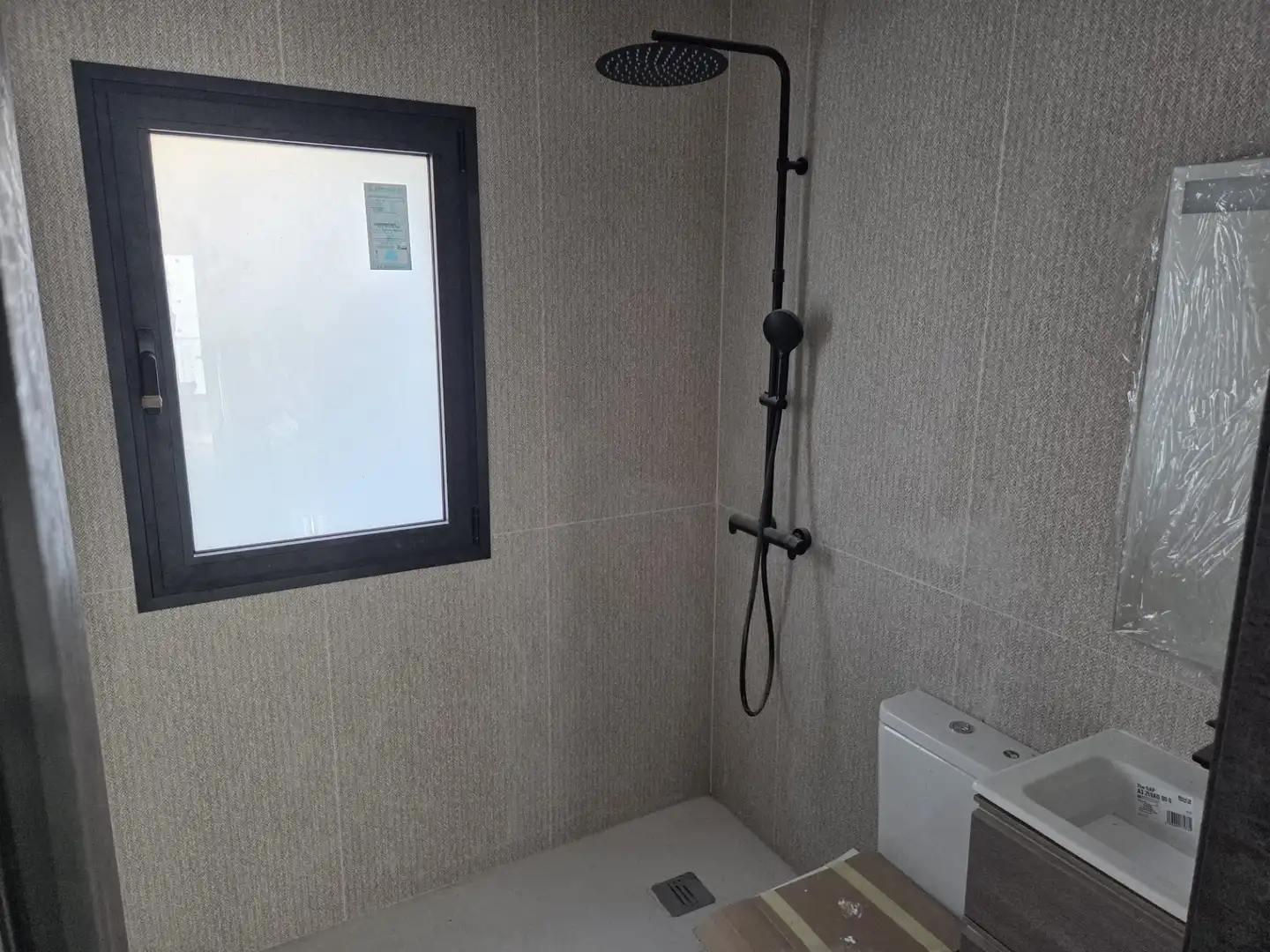 Bany de Casa o xalet en venda en Málaga amb Aire condicionat, Terrassa i Piscina