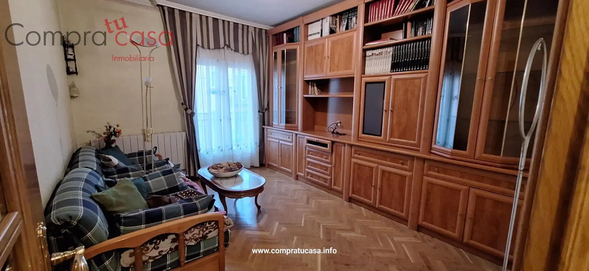 Sala de estar de Piso en venta en Segovia con Calefacción, Parquet y Terraza