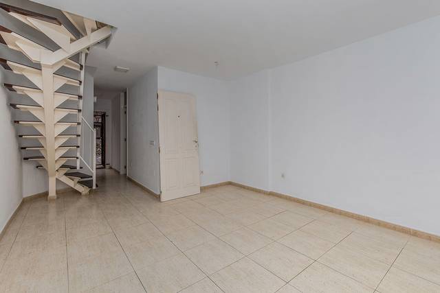 Dúplex en Venta en C/ La Tosca       -Conjunto residencial Arco Iris  en Callao Salvaje - Playa Paraíso