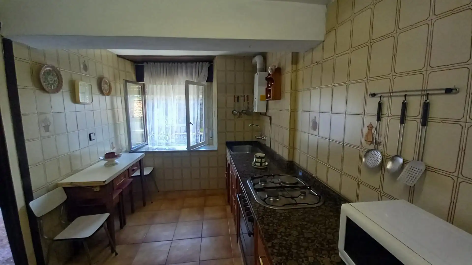 Kitchen of Houses for sale in Santillana del Mar  with Private garden, Storage room and Balcony