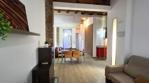 Foto 2 von Erdgeschoss zur Miete in Calle Calle de Vivons, Russafa, Valencia Capital