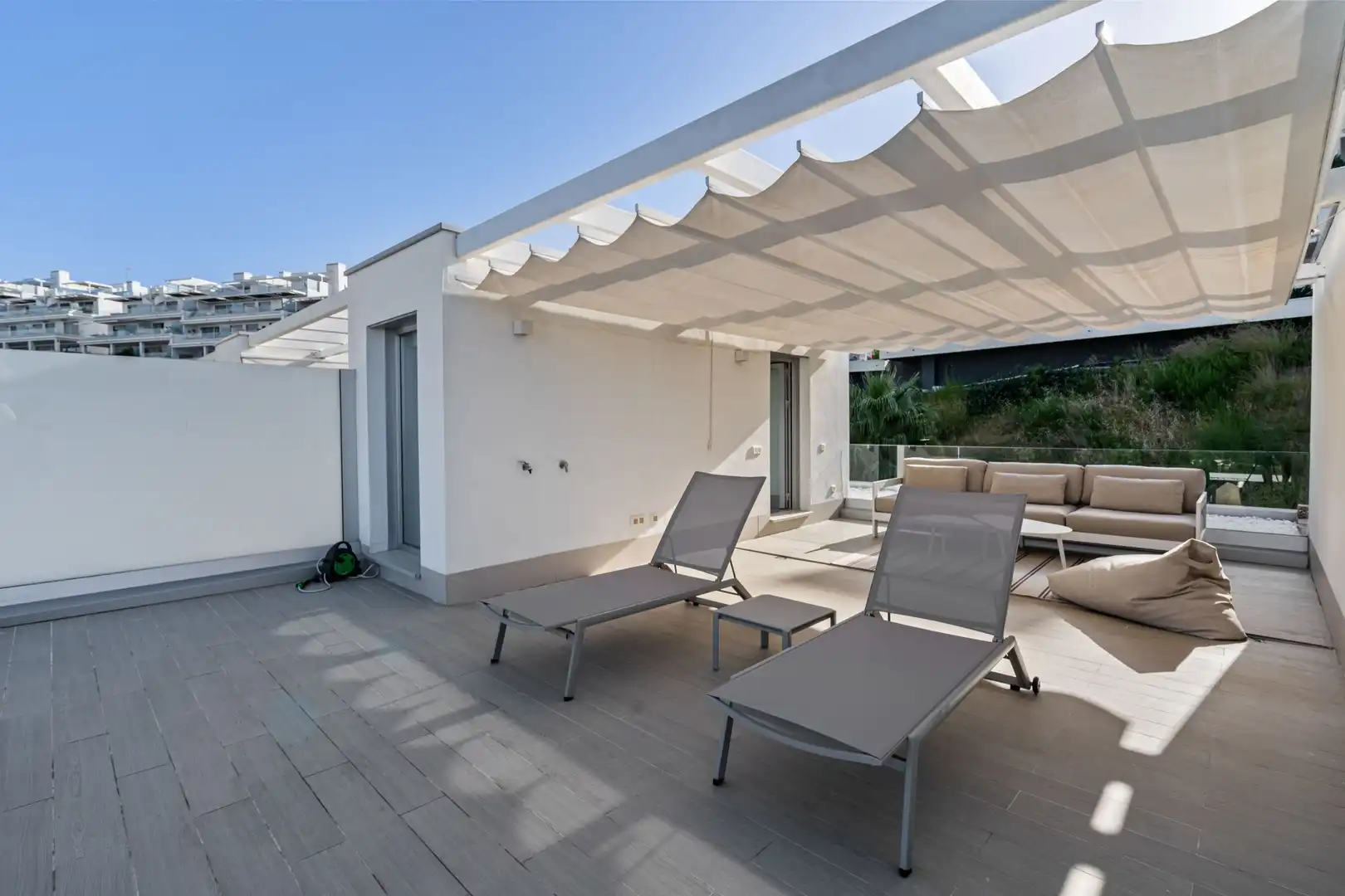 Terraza de Casa adosada de alquiler en Estepona con Aire acondicionado, Terraza y Piscina