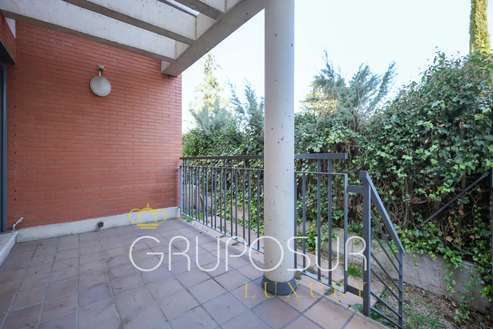 Terrassa de Casa adosada en venda en Valladolid amb Calefacció, Jardí privat i Parquet