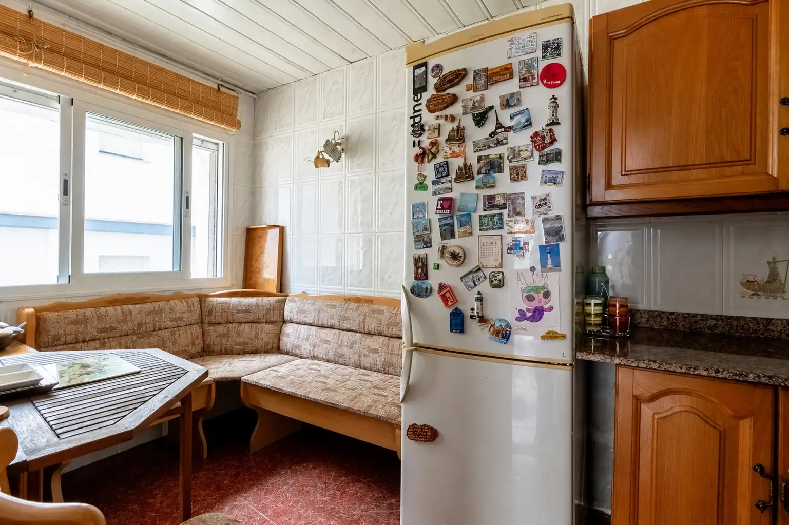 Cocina de Dúplex en venta en Sant Cebrià de Vallalta con Calefacción, Terraza y Horno