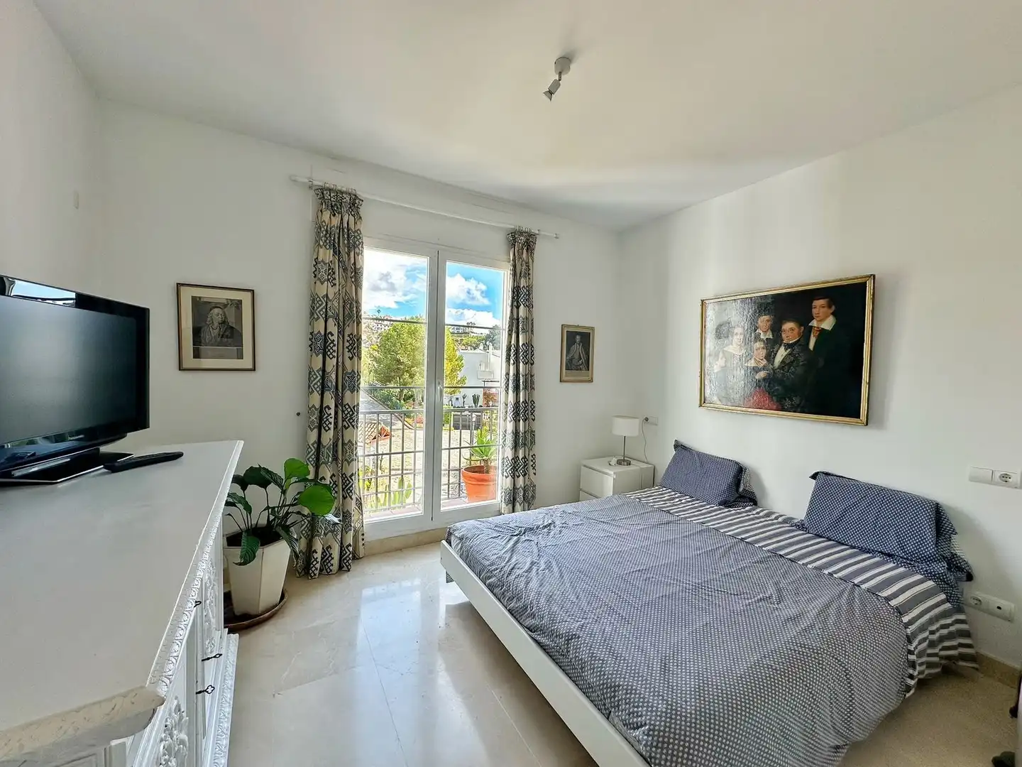 Bedroom of Attic for sale in Benahavís  with Air Conditioner, Terrace and Furnished