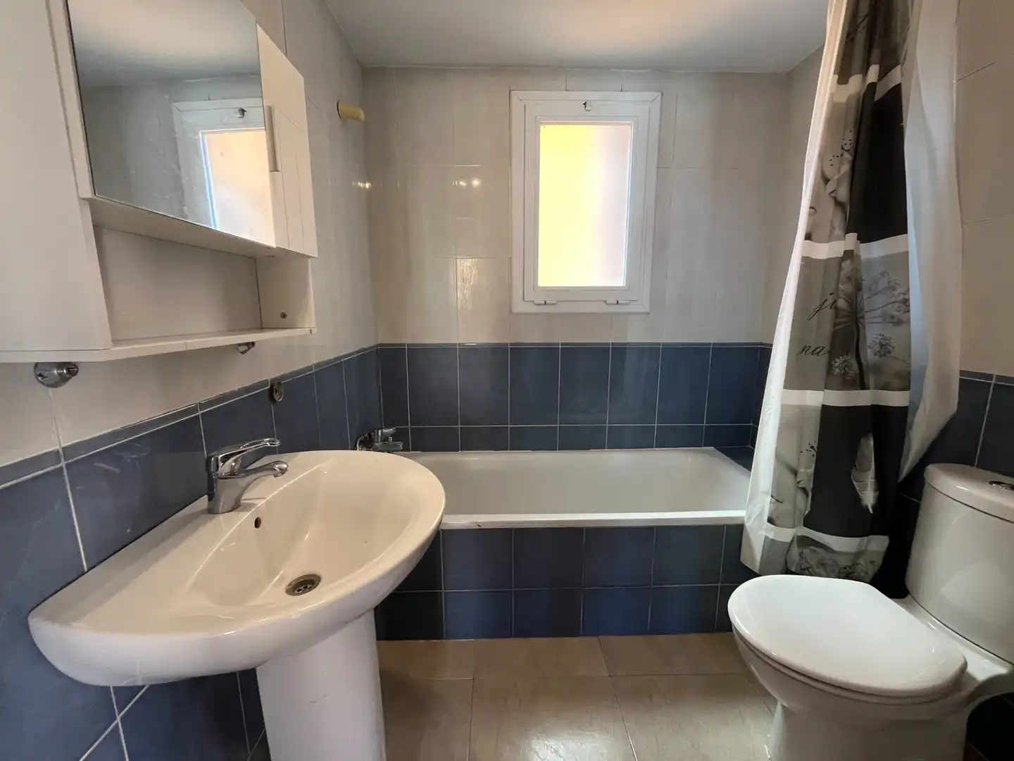 Bathroom of Duplexes for sale in Girona  with Air Conditioner, Heating and Terrace