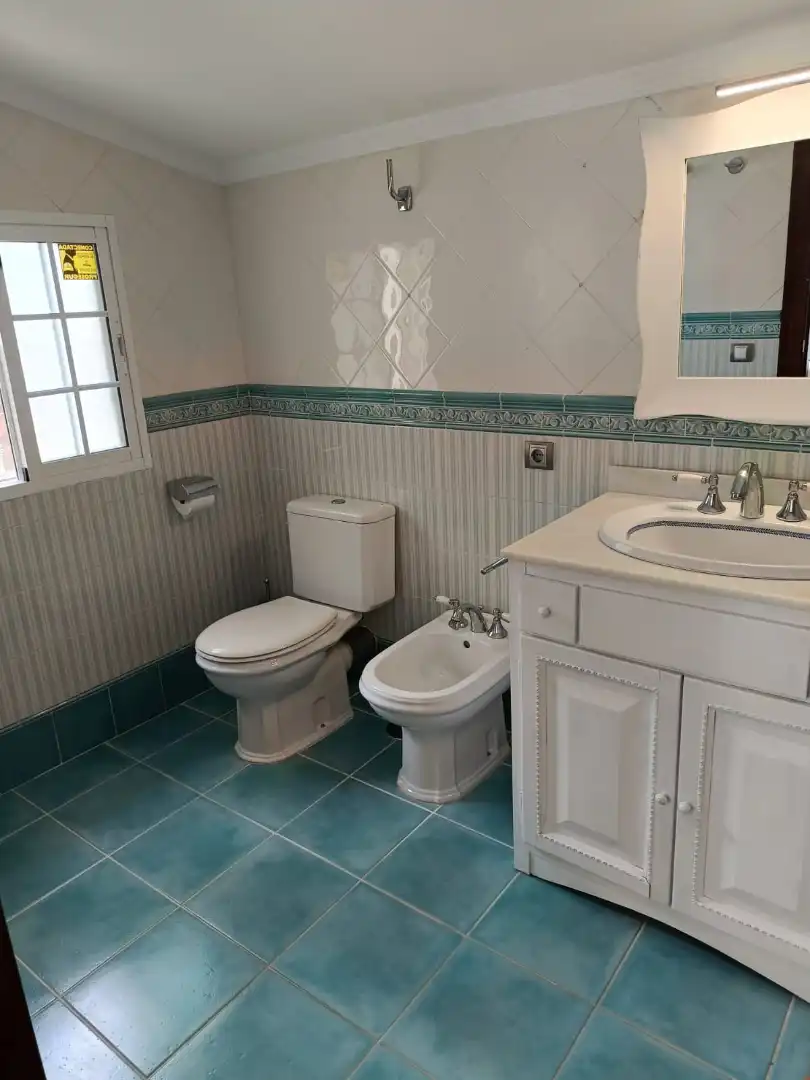 Baño de Casa o chalet en venta en Marbella con Aire acondicionado, Terraza y Trastero
