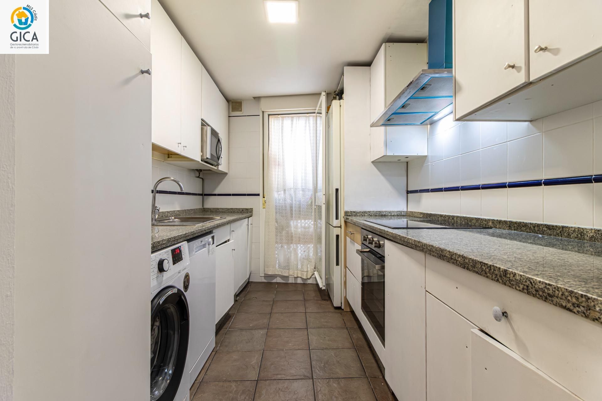 Kitchen of Flat for sale in Jerez de la Frontera  with Air Conditioner