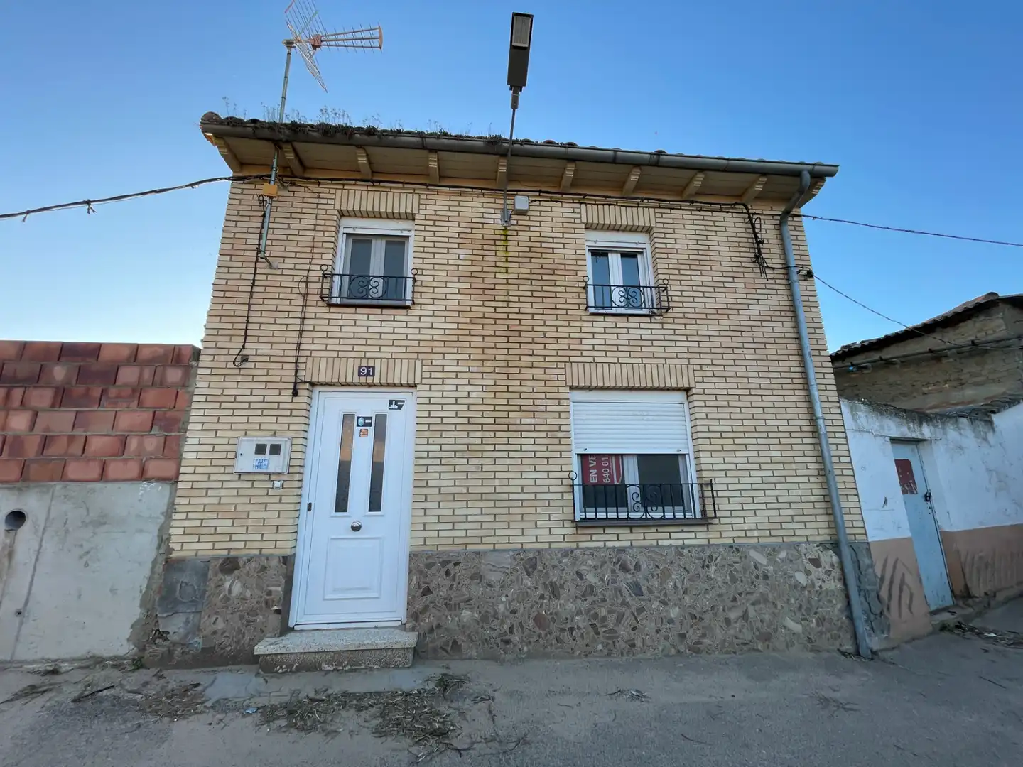 Vista exterior de Casa o xalet en venda en La Bóveda de Toro 
