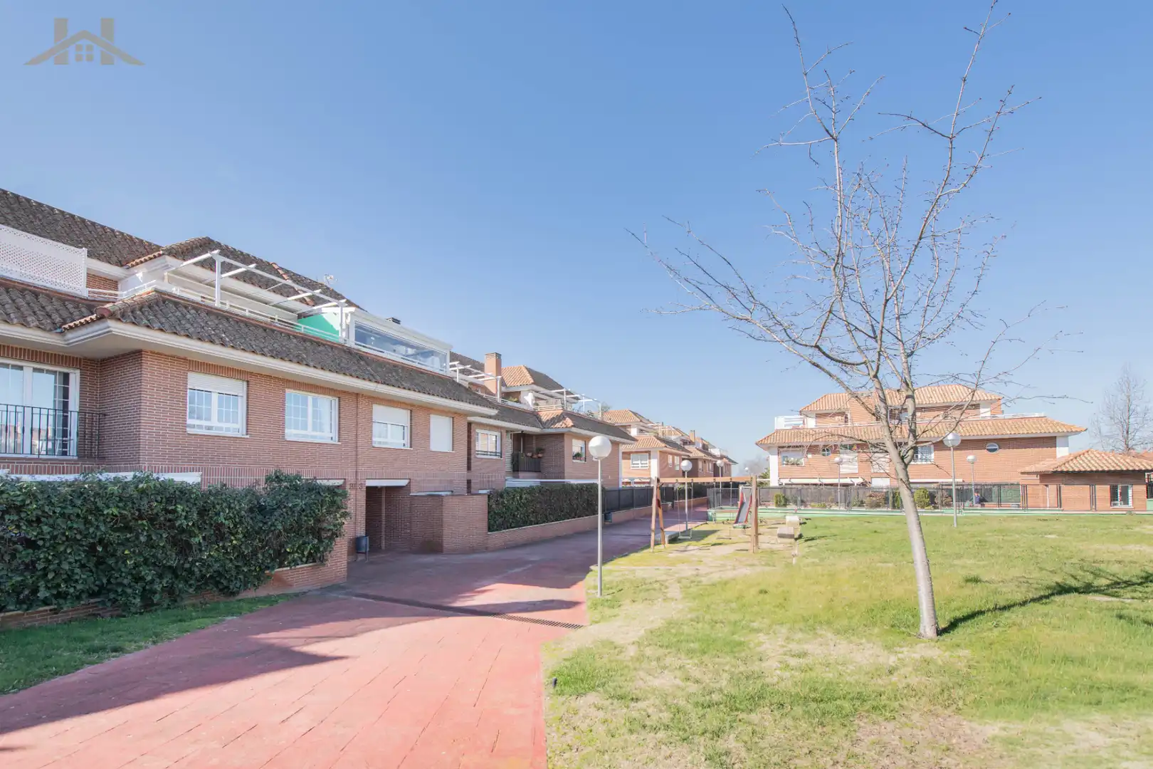 Vista exterior de Ático en venta en Villaviciosa de Odón con Aire acondicionado, Calefacción y Terraza