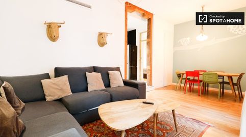 Photo 3 of Room in Cortes - Huertas, Madrid Capital