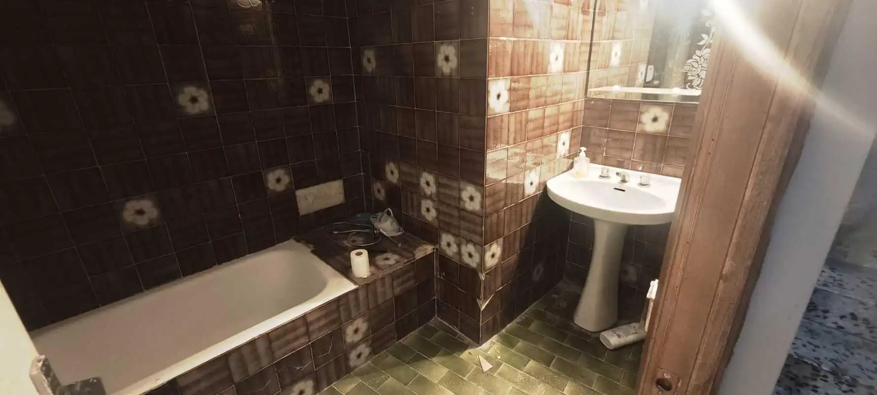 Bathroom of Houses for sale in Campillo de Aragón
