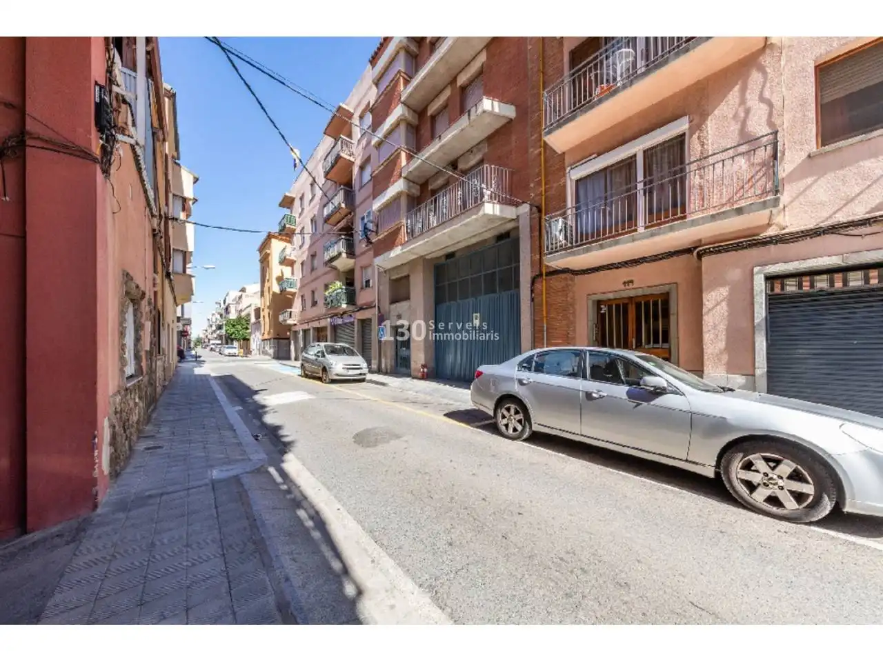 Vista exterior de Local en venda en Figueres