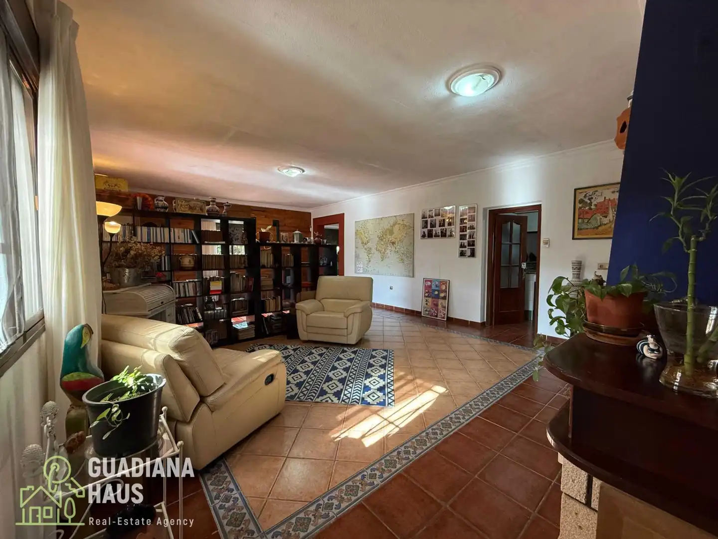 Sala de estar de Finca rústica en venta en Lepe con Trastero y Piscina