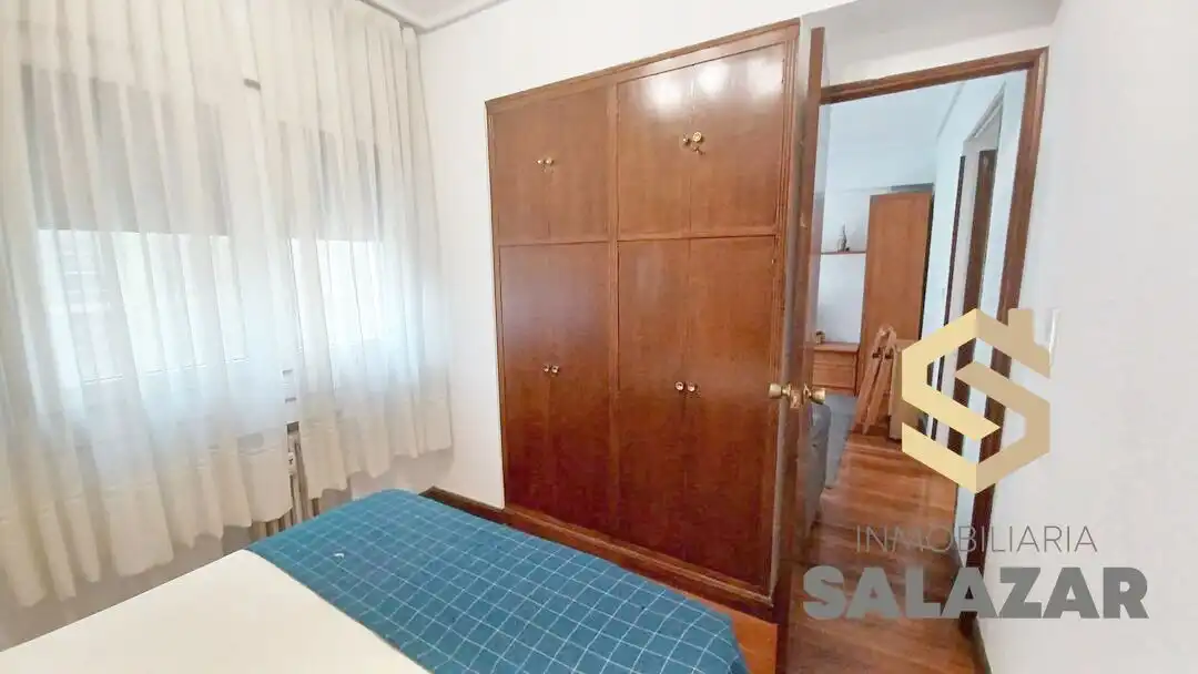 Bedroom of Flat for rent in Bilbao   with Heating and Microwave