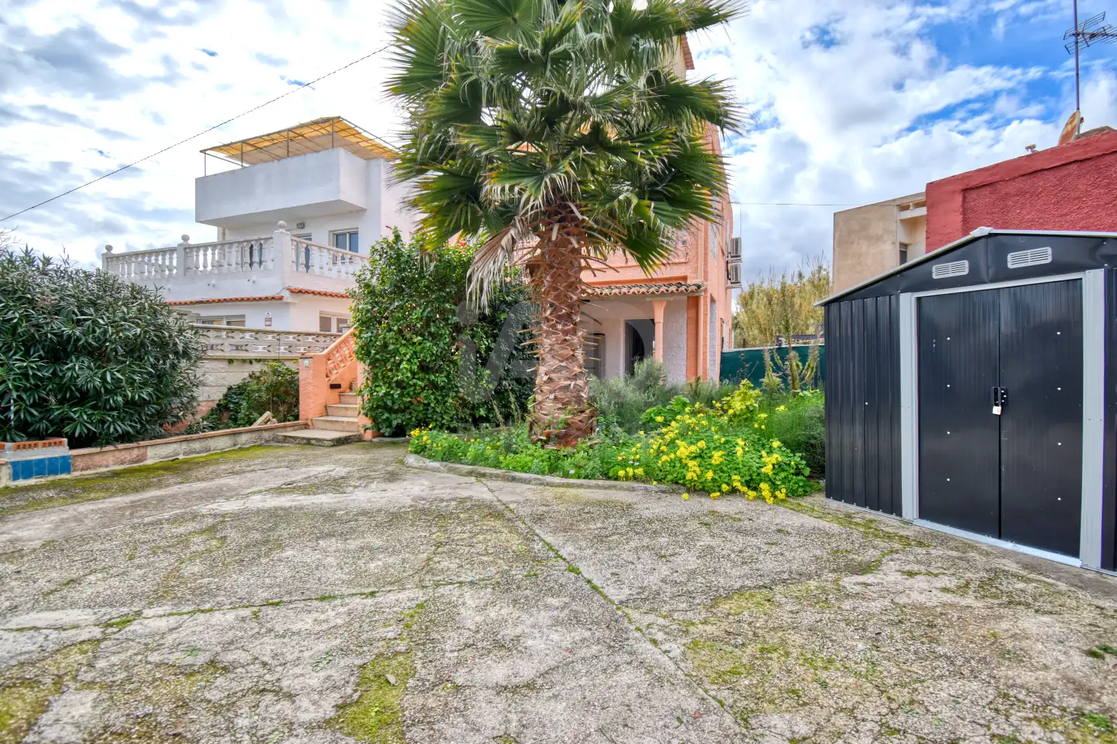 Vista exterior de Casa o xalet en venda en Gandia amb Aire condicionat, Calefacció i Terrassa