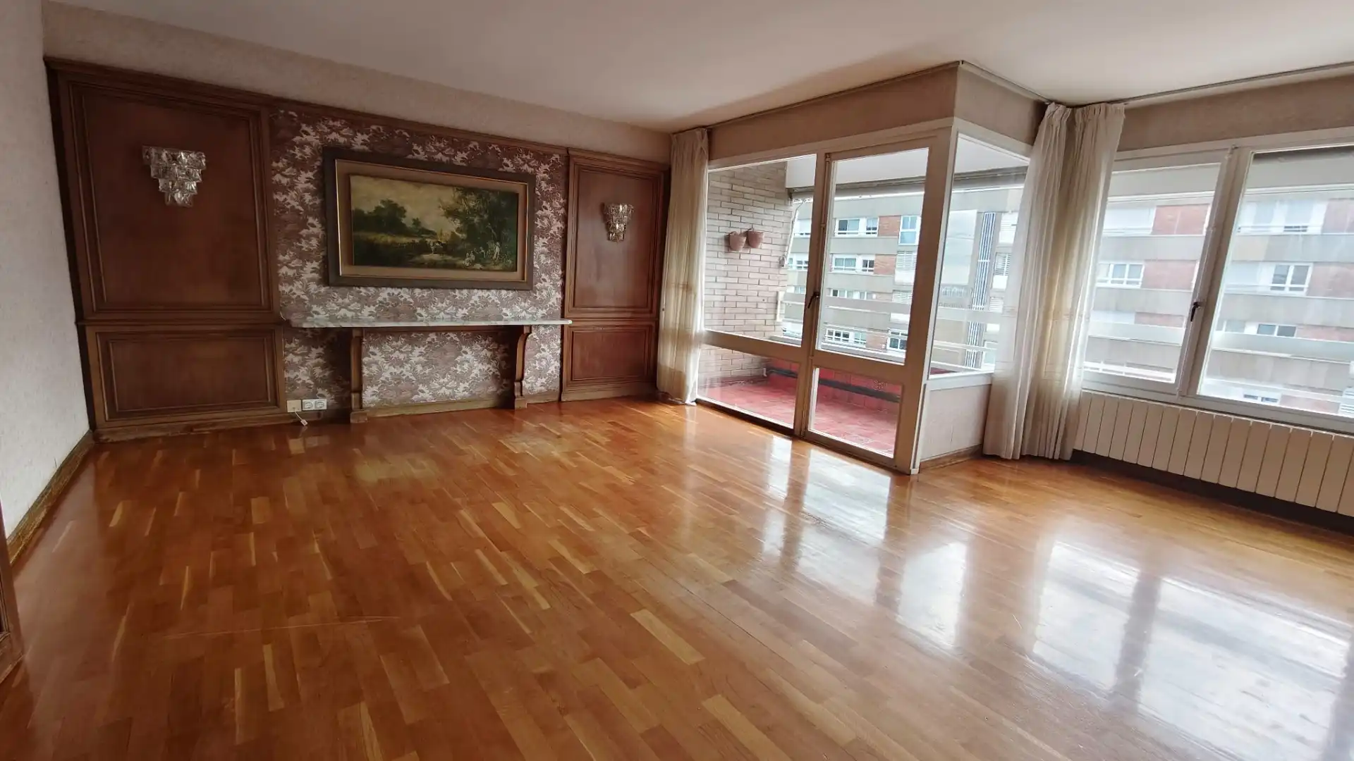 Sala de estar de Piso en venta en Barcelona con Calefacción, Parquet y Horno