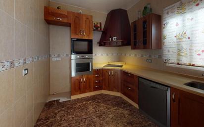 Kitchen of Single-family semi-detached for sale in La Carlota  with Air Conditioner, Heating and Terrace