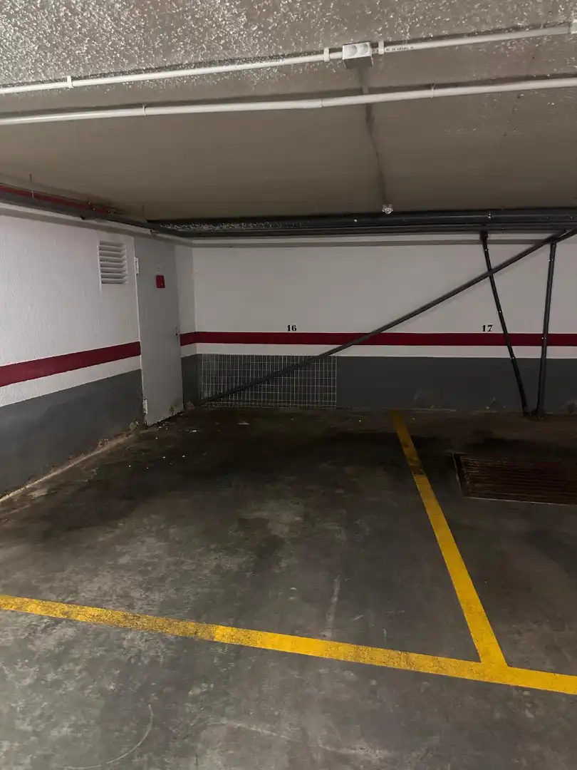 Individuel avec ascenseur à vendre à Carrer de la Mare de Déu del Carme 1, imagen 3
