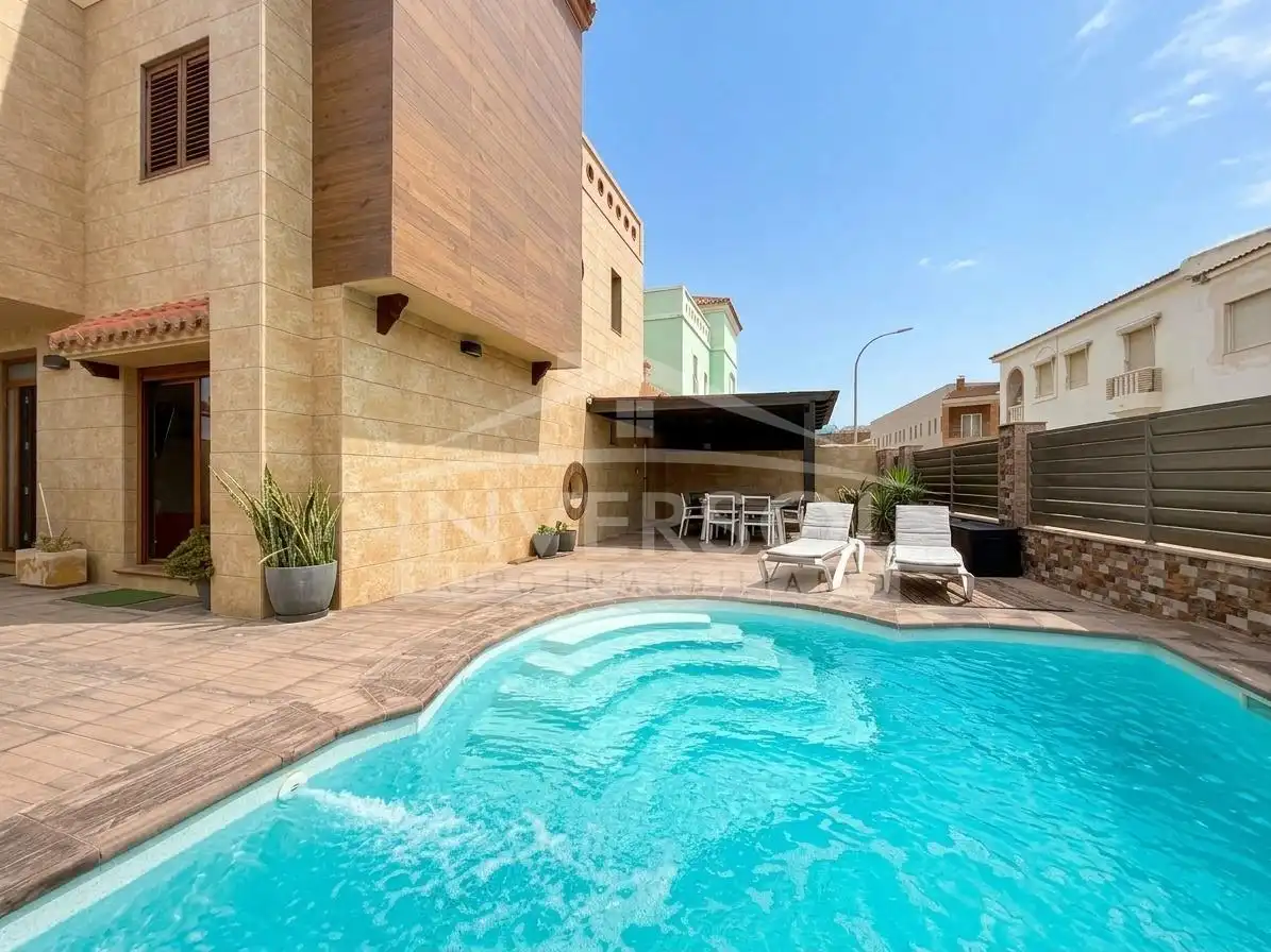 Adosado con piscina en venta en Calle el Timonel 2, imagen 36