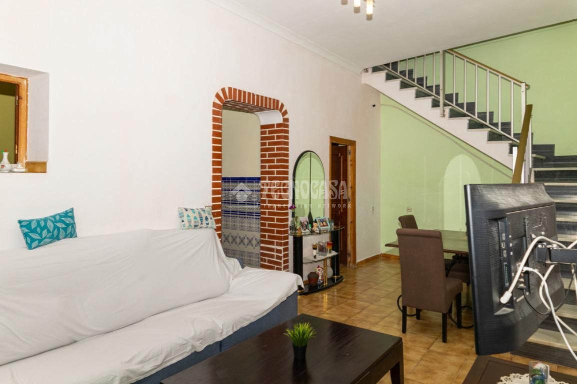 Sala d'estar de Casa adosada en venda en Garrucha amb Terrassa