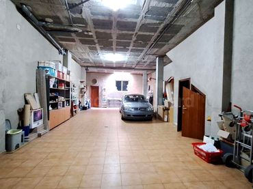 Adosado con balcón en venta en Cerdanyola