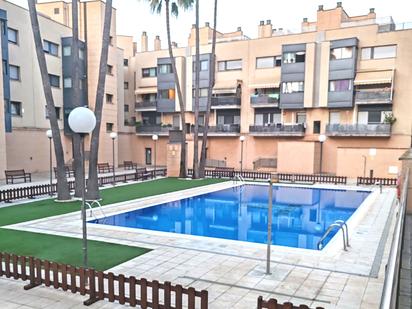 Swimming pool of Flat for sale in Badalona  with Air Conditioner, Heating and Terrace