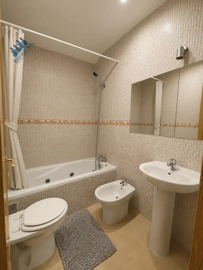 Badezimmer von Maisonette zum Verkauf in Velilla de San Antonio mit Heizung